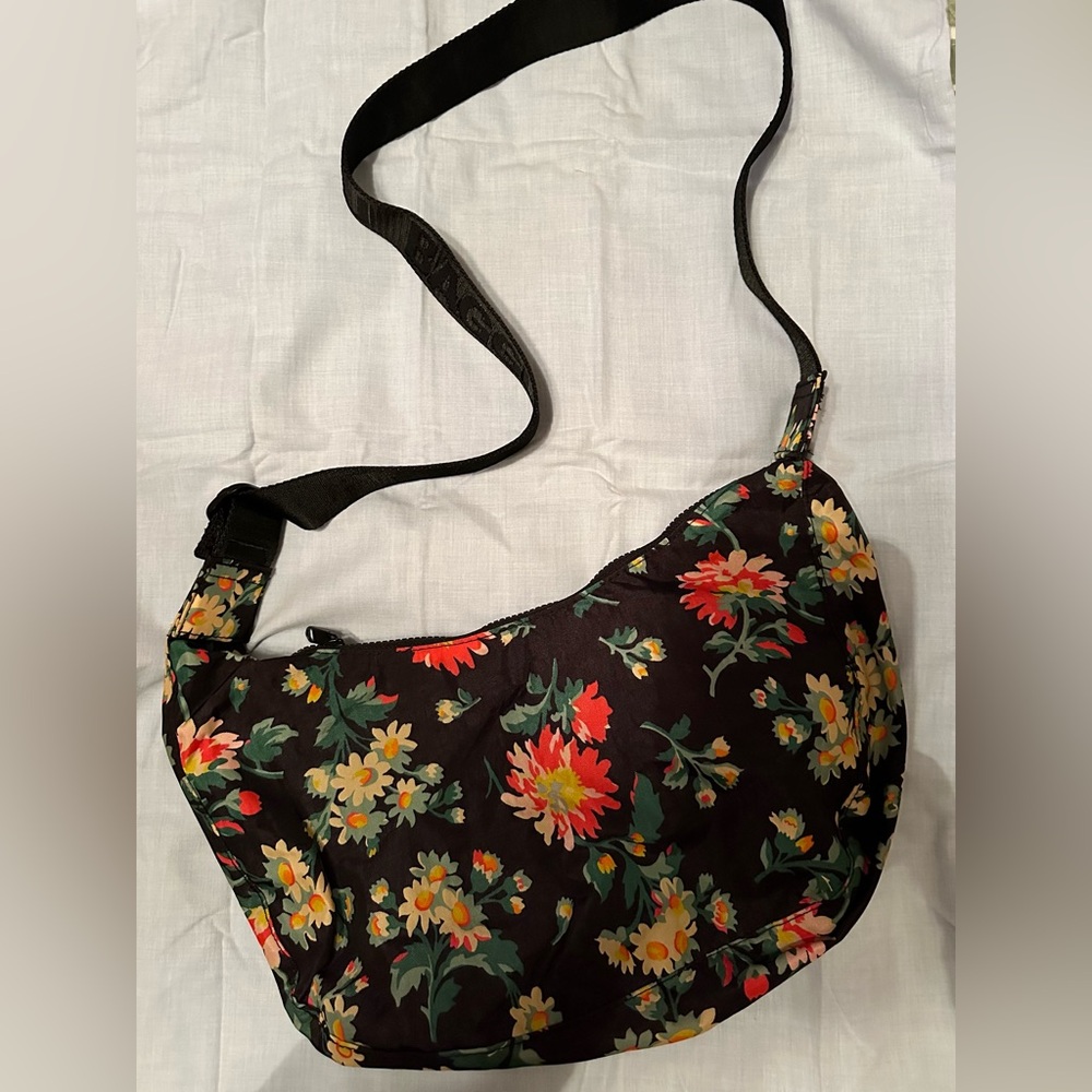 BAGGU Laura Ashley Collab - Medium Crescent